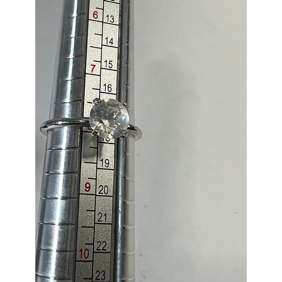 Vintage Uncas Round-Cut CZ Engagement Ring Size 8‎ Silver Tone - Picture 4 of 5